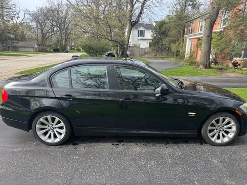 Used 2011 BMW 328i xDrive Sedan image 4