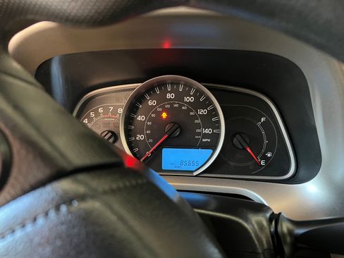 Used 2014 Toyota RAV4 LE image 11