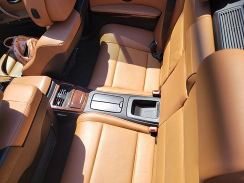 Used 2010 BMW 328i Convertible RWD image 14