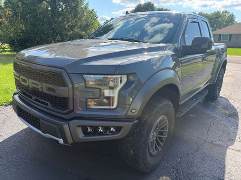Used 2020 Ford F150 Raptor w/ Equipment Group 802A Luxury AWD/4WD image 1