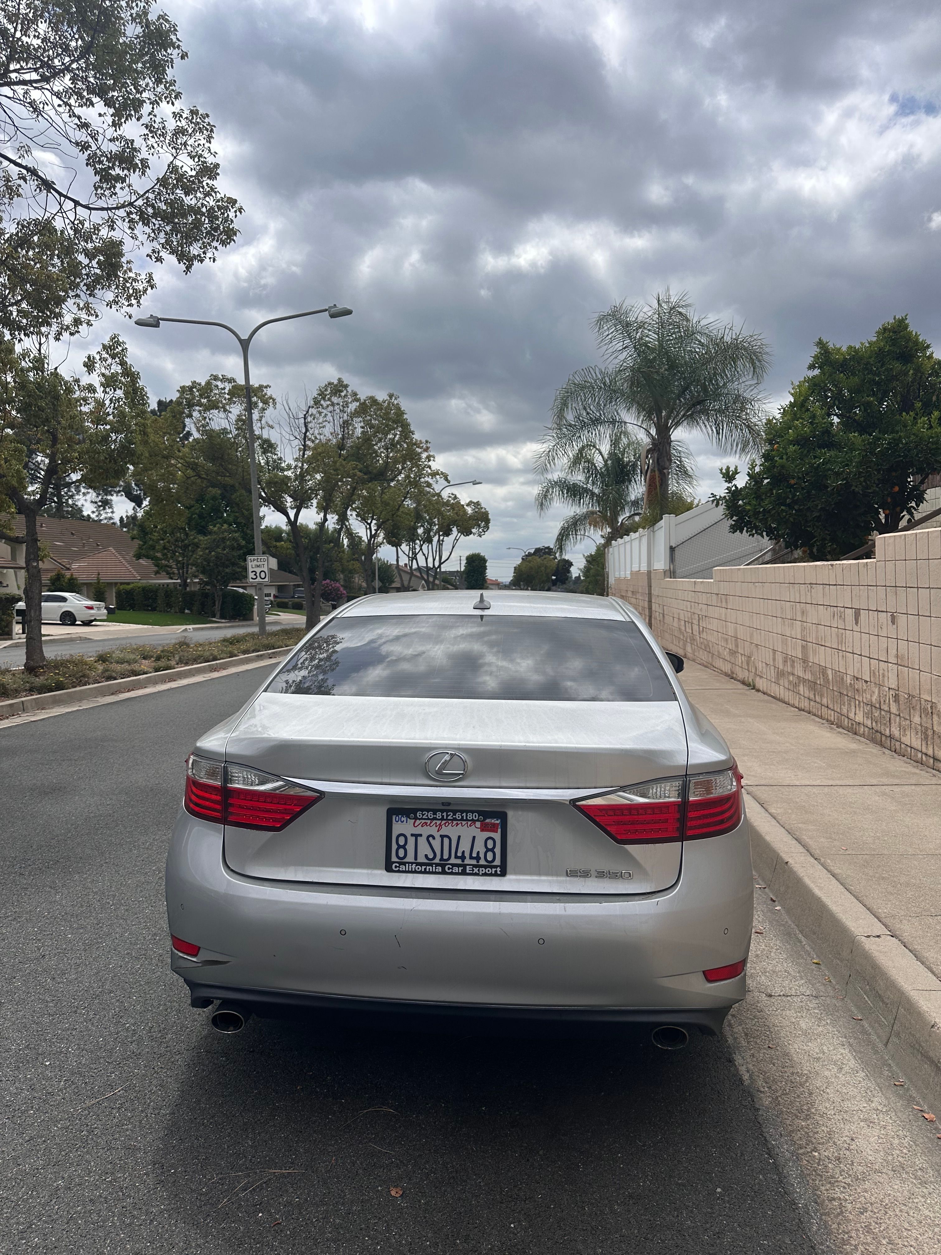 Used 2014 Lexus ES 350 w/ Luxury Package FWD image 5