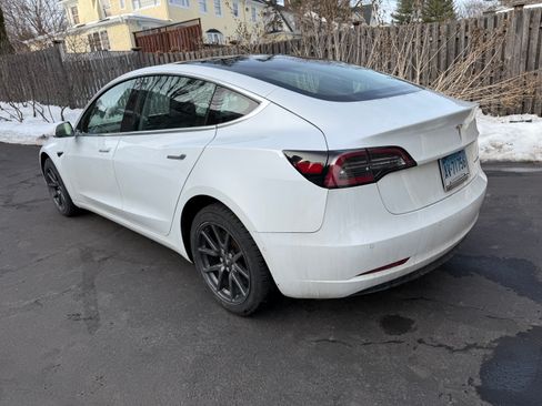 Used 2019 Tesla Model 3 Long Range image 4