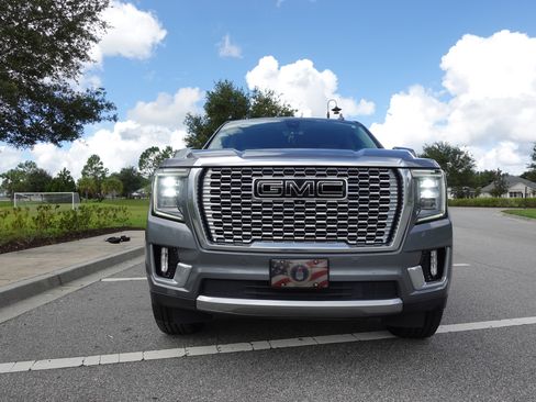 Used 2021 GMC Yukon Denali w/ Denali Ultimate Package AWD/4WD image 2