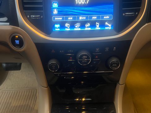 Used 2014 Chrysler 300 Sedan 4D w/ Driver Convenience Group image 16