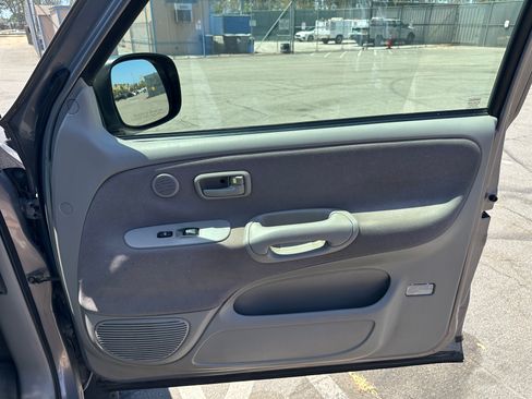 Used 2002 Toyota Tundra SR5 RWD image 25