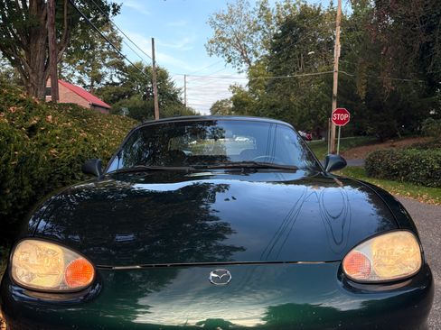 Used 2000 MAZDA MX-5 Miata image 4