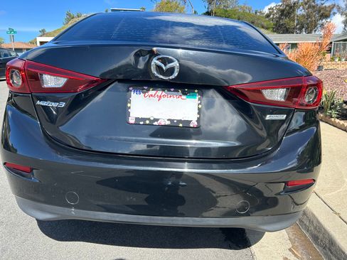 Used 2015 MAZDA MAZDA3 i Sport image 5