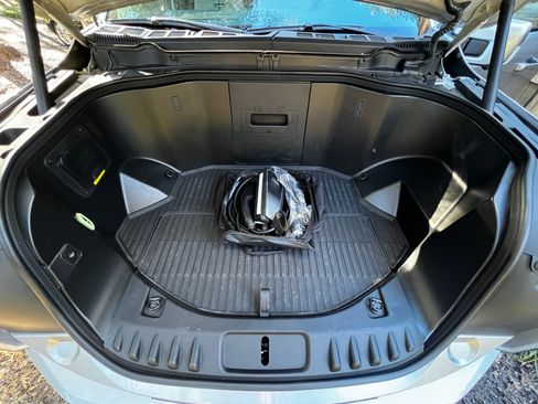 Used 2023 Ford F150 Lightning Platinum image 29