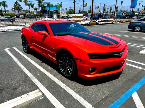 Used 2010 Chevrolet Camaro SS w/ RS Package image 1