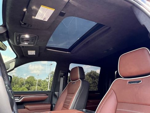 Used 2024 GMC Sierra 2500 Denali Ultimate image 16