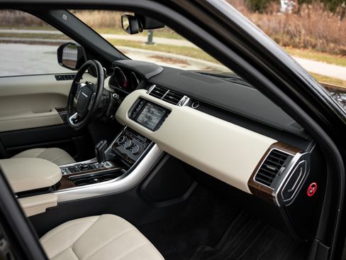 Used 2014 Land Rover Range Rover Sport Supercharged image 23