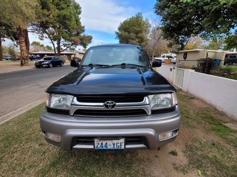 Used 2001 Toyota 4Runner Limited image 1