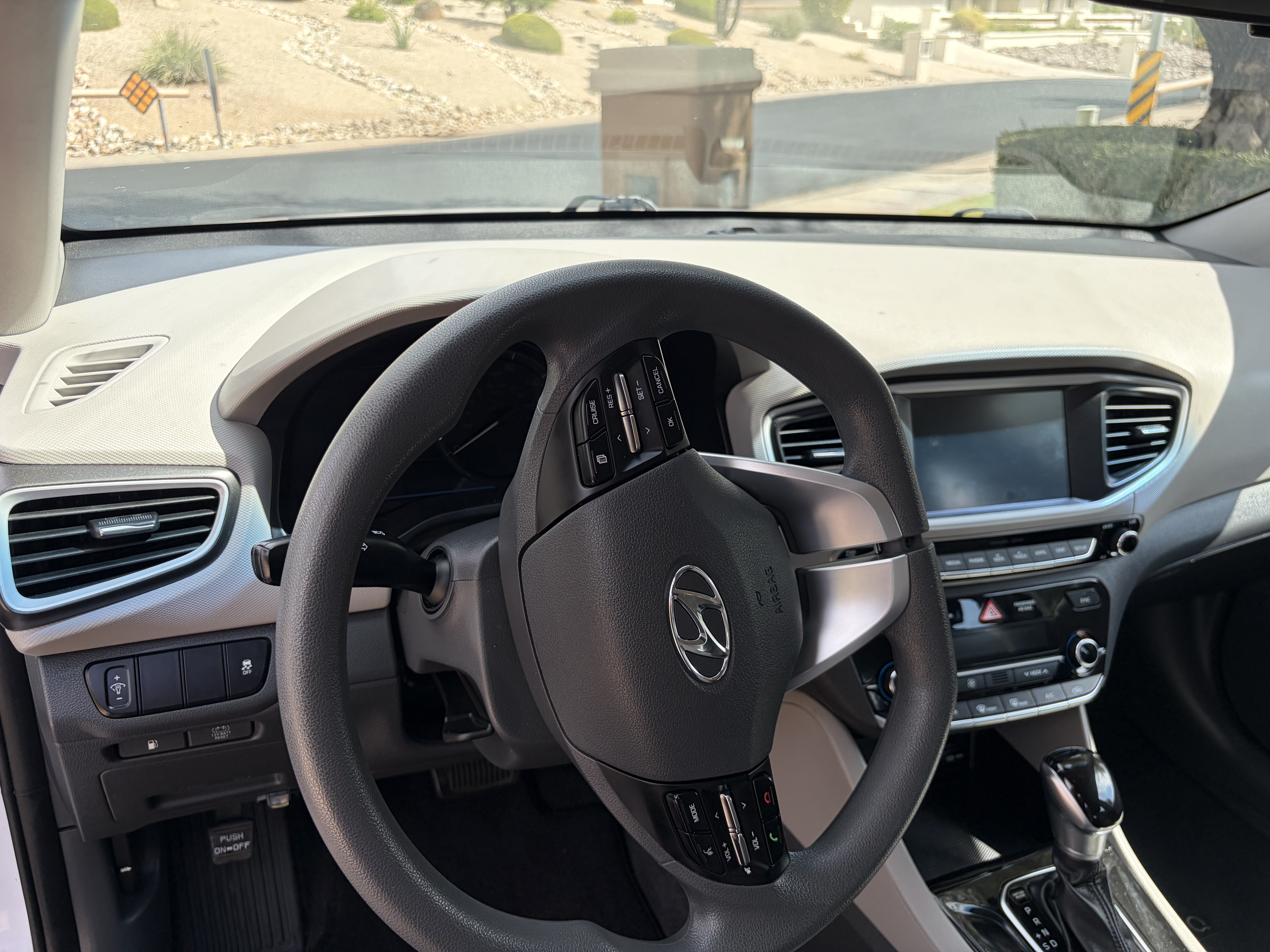Used 2017 Hyundai Ioniq Blue FWD image 8