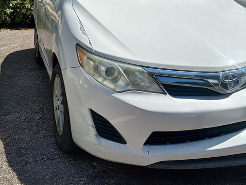 Used 2014 Toyota Camry LE FWD image 1