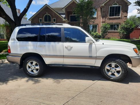 Used 2005 Toyota Land Cruiser AWD/4WD image 4