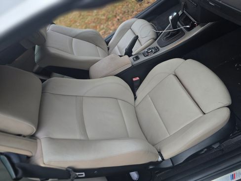 Used 2013 BMW 335i Convertible image 13