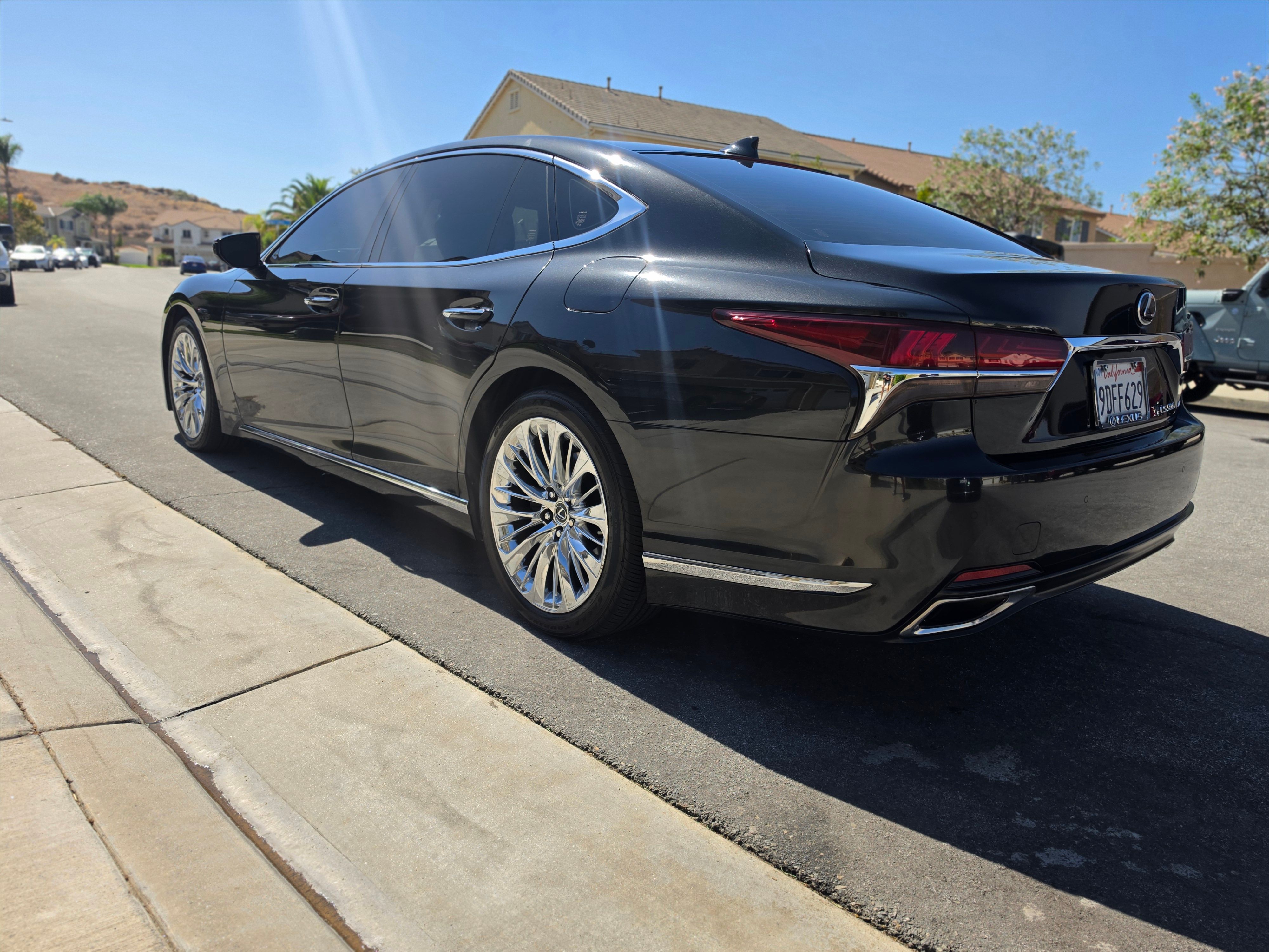 Used 2020 Lexus LS 500 AWD w/ Interior Upgrade Package image 12