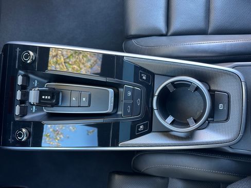 Used 2021 Porsche 911 Turbo S image 30