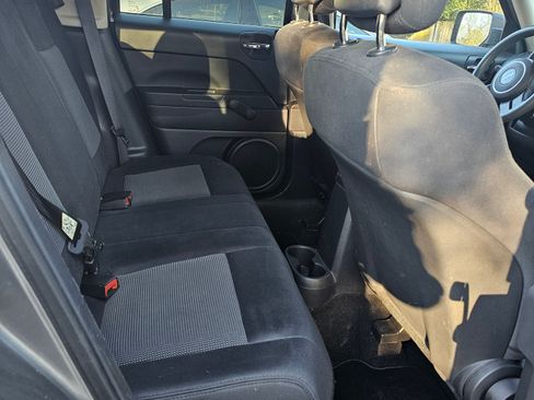 Used 2012 Jeep Patriot Sport image 10