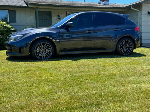 Used 2010 Subaru Impreza WRX STI AWD/4WD image 13