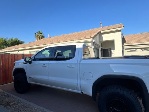 Used 2025 GMC Sierra 1500 AT4 AWD/4WD image 2