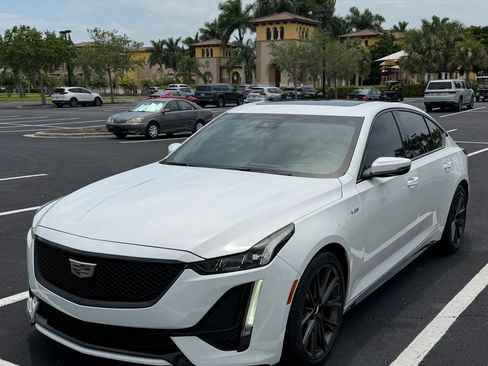 Used 2021 Cadillac CT5 V w/ Premium Package RWD image 1