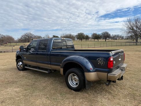 Used 2014 Ford F350 King Ranch w/ King Ranch w/Chrome Package image 6