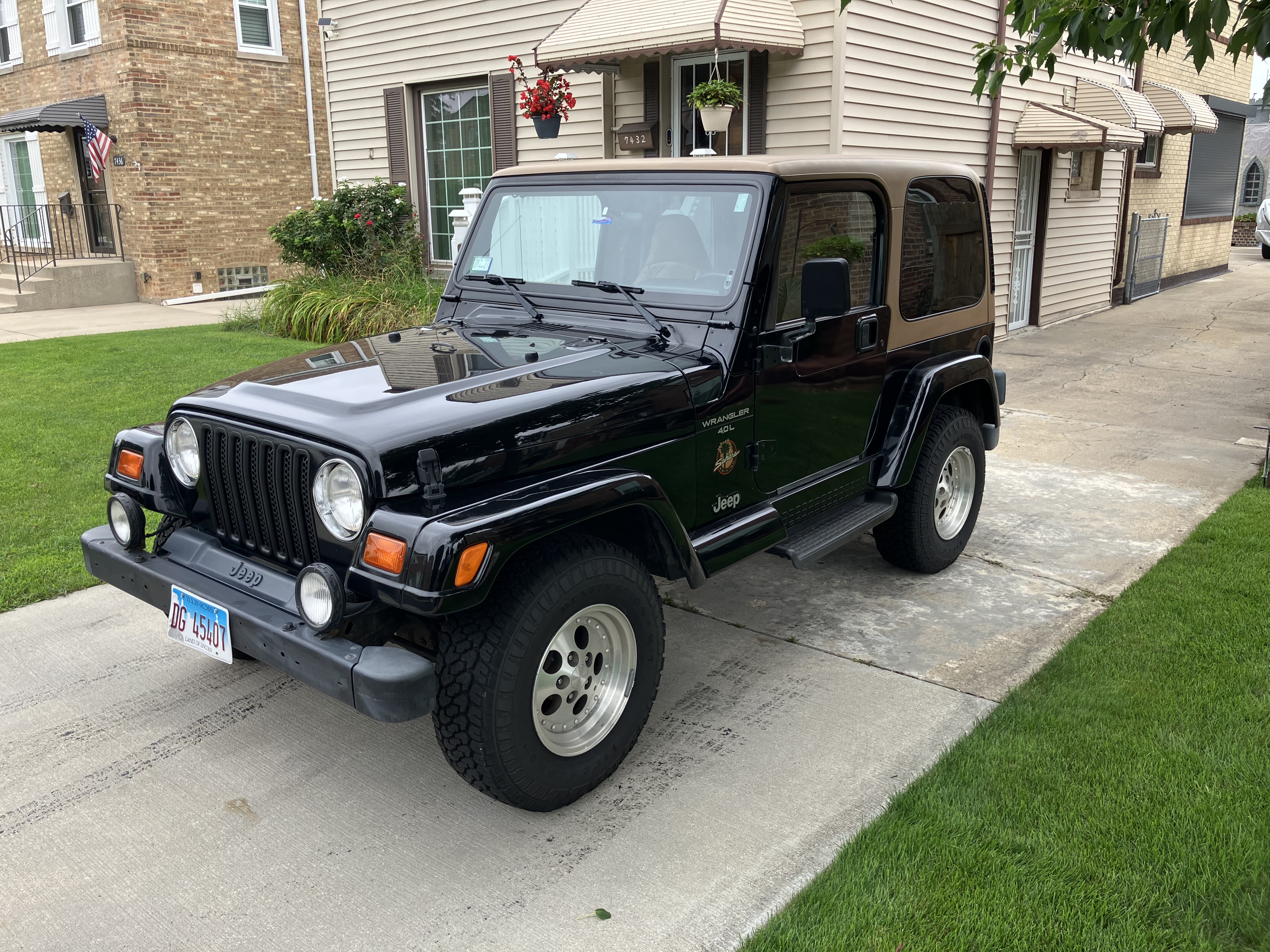 Used 1998 Jeep Wrangler Sahara AWD/4WD image 5