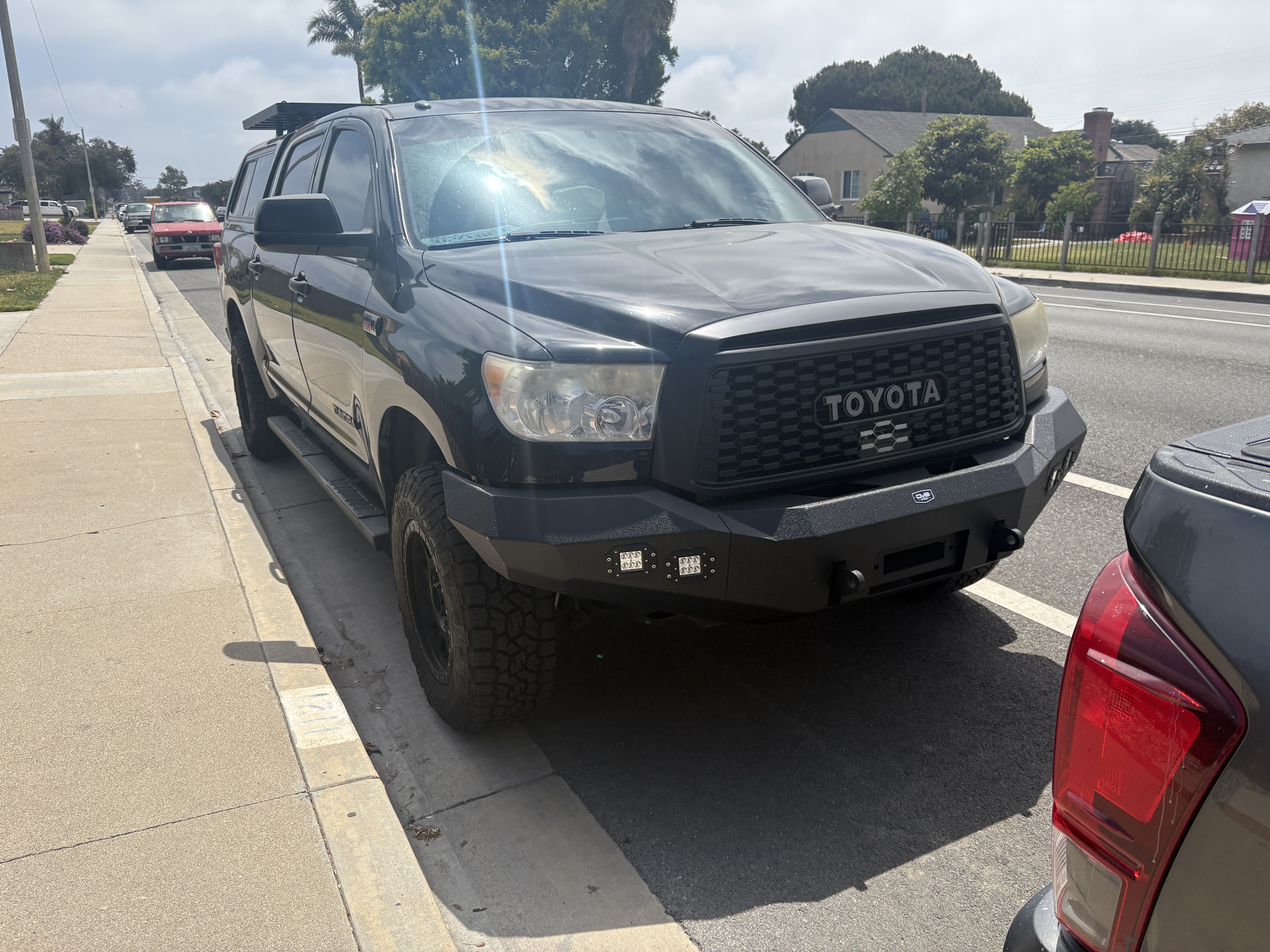 Used 2012 Toyota Tundra 4x4 CrewMax w/ TRD Off-Road Pkg image 4