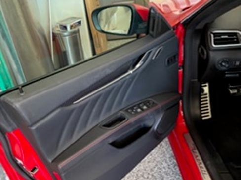 Used 2022 Maserati Ghibli F Tributo image 11