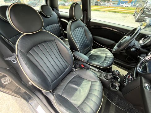 Used 2011 MINI Cooper S FWD image 12
