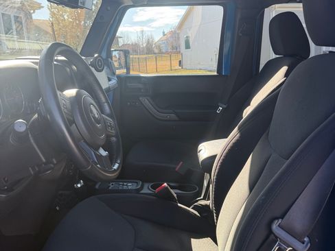 Used 2015 Jeep Wrangler Unlimited Sport w/ Quick Order Package 24S image 12