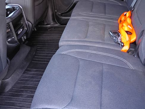 Used 2019 RAM 1500 Big Horn image 10