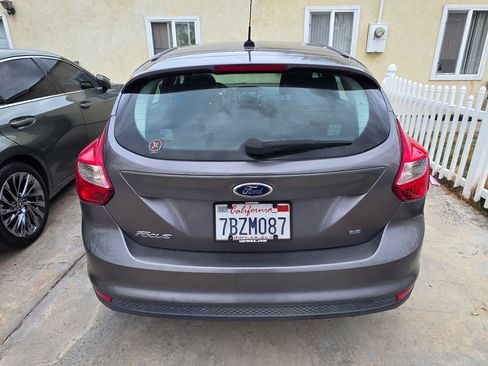 Used 2014 Ford Focus SE image 2