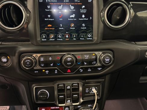 Used 2021 Jeep Wrangler Unlimited Rubicon AWD/4WD image 13