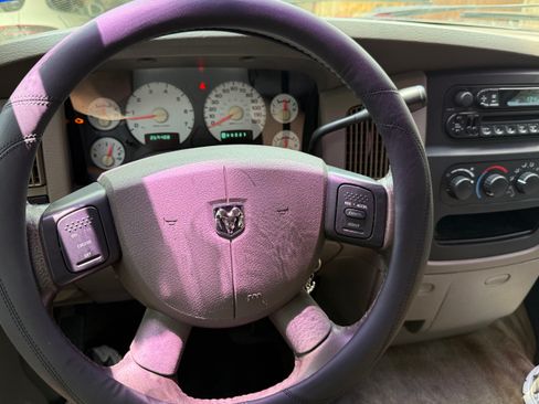 Used 2004 Dodge Ram 1500 Truck SLT RWD image 10