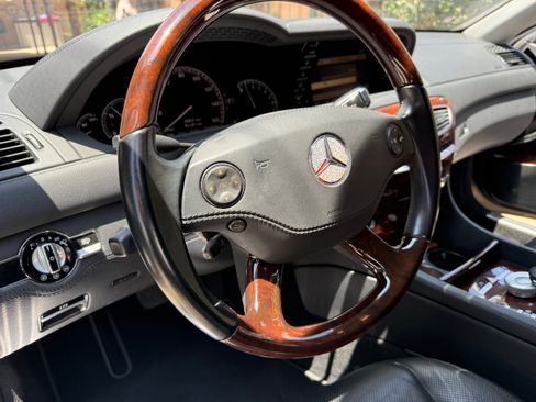 Used 2007 Mercedes-Benz CL 550 image 14