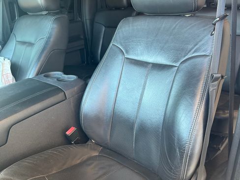 Used 2015 Ford F250 Lariat w/ Lariat Ultimate Package image 12