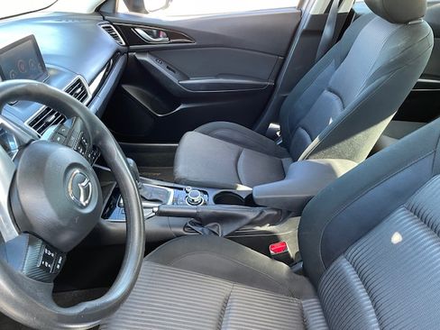 Used 2016 MAZDA MAZDA3 i Sport w/ Preferred Equipment Package image 10