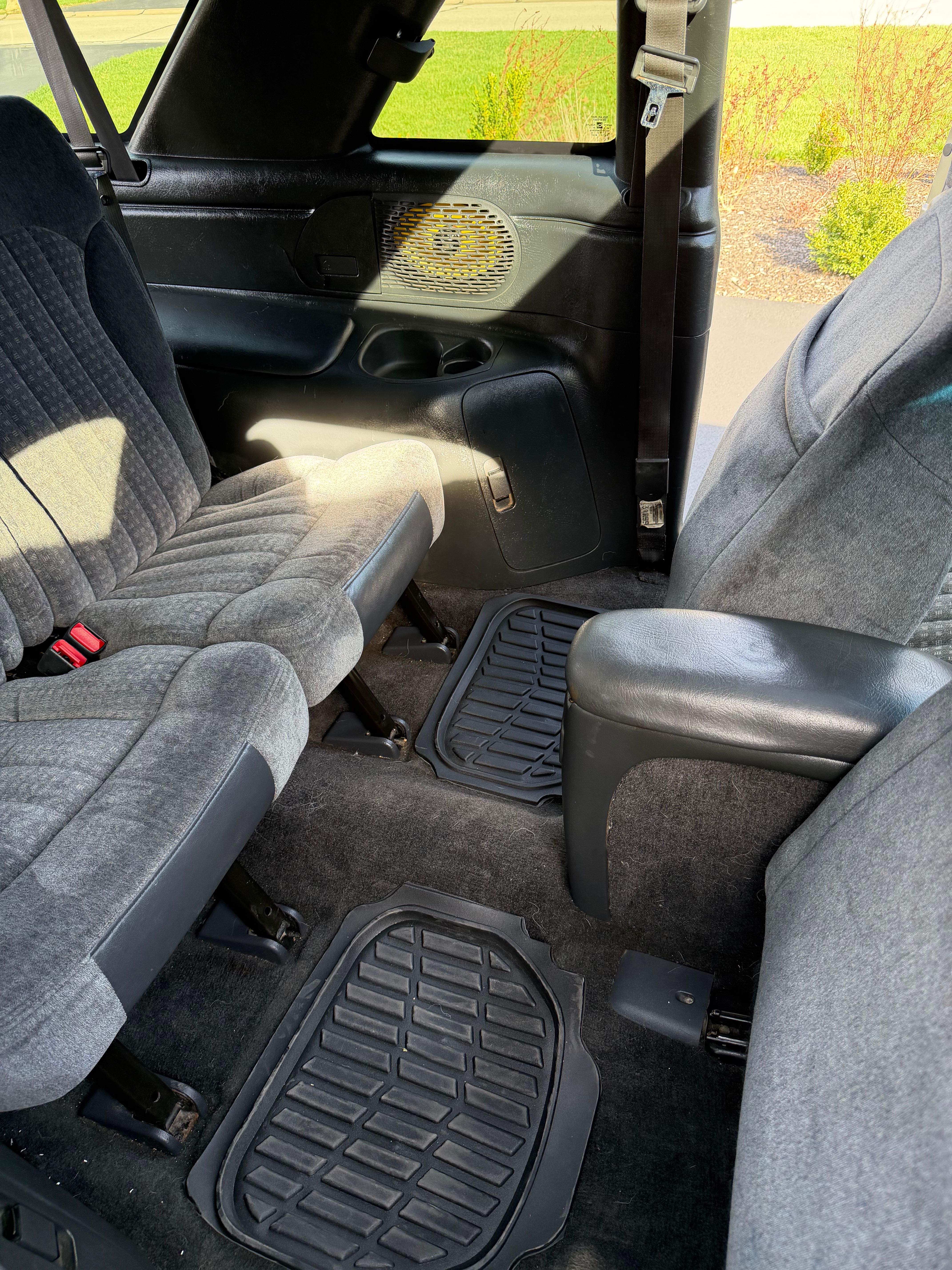 Used 2000 Chevrolet Blazer LS w/ LS Preferred Equipment Group AWD/4WD image 19