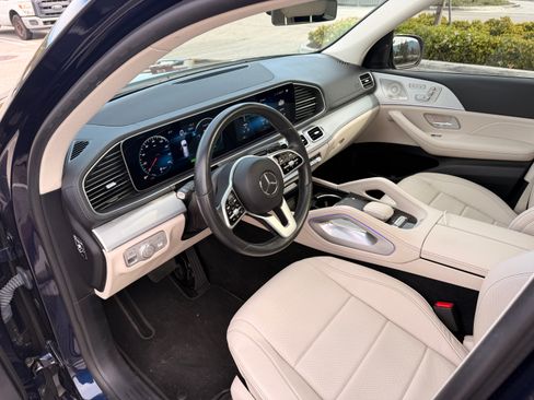 Used 2022 Mercedes-Benz GLS 450 450 4MATIC Sport Utility 4D image 9