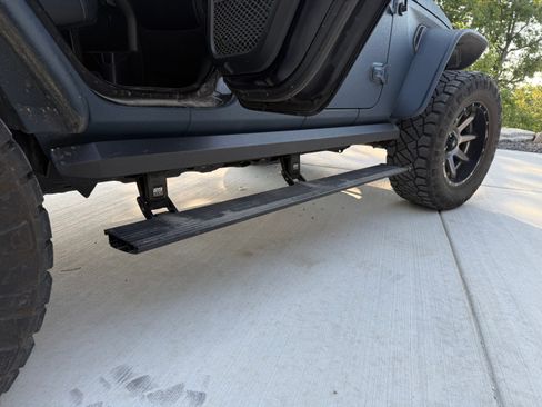 Used 2019 Jeep Wrangler Unlimited Sport AWD/4WD image 15