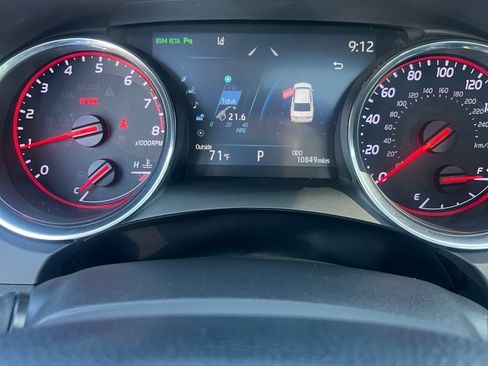 Used 2020 Toyota Camry XSE image 15