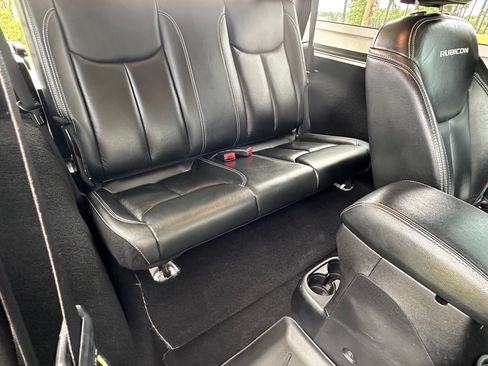 Used 2014 Jeep Wrangler Rubicon image 21