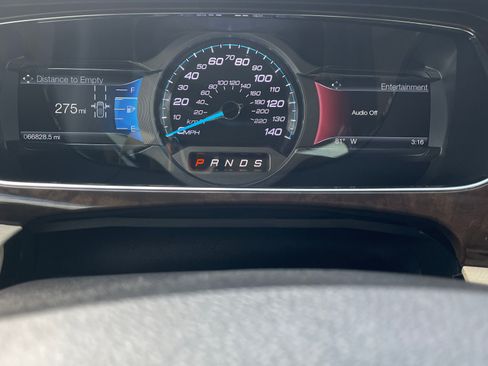 Used 2018 Ford Taurus Limited w/ Driver Assist Package image 22