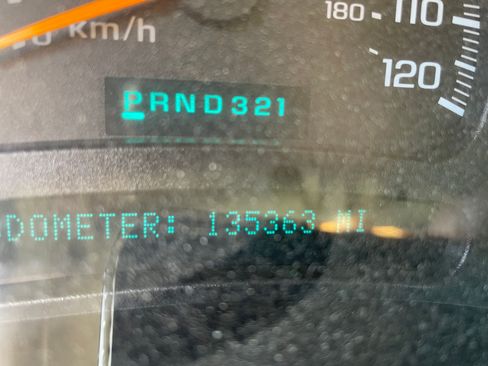 Used 2005 Chevrolet Tahoe Z71 w/ Preferred Equipment Group image 5