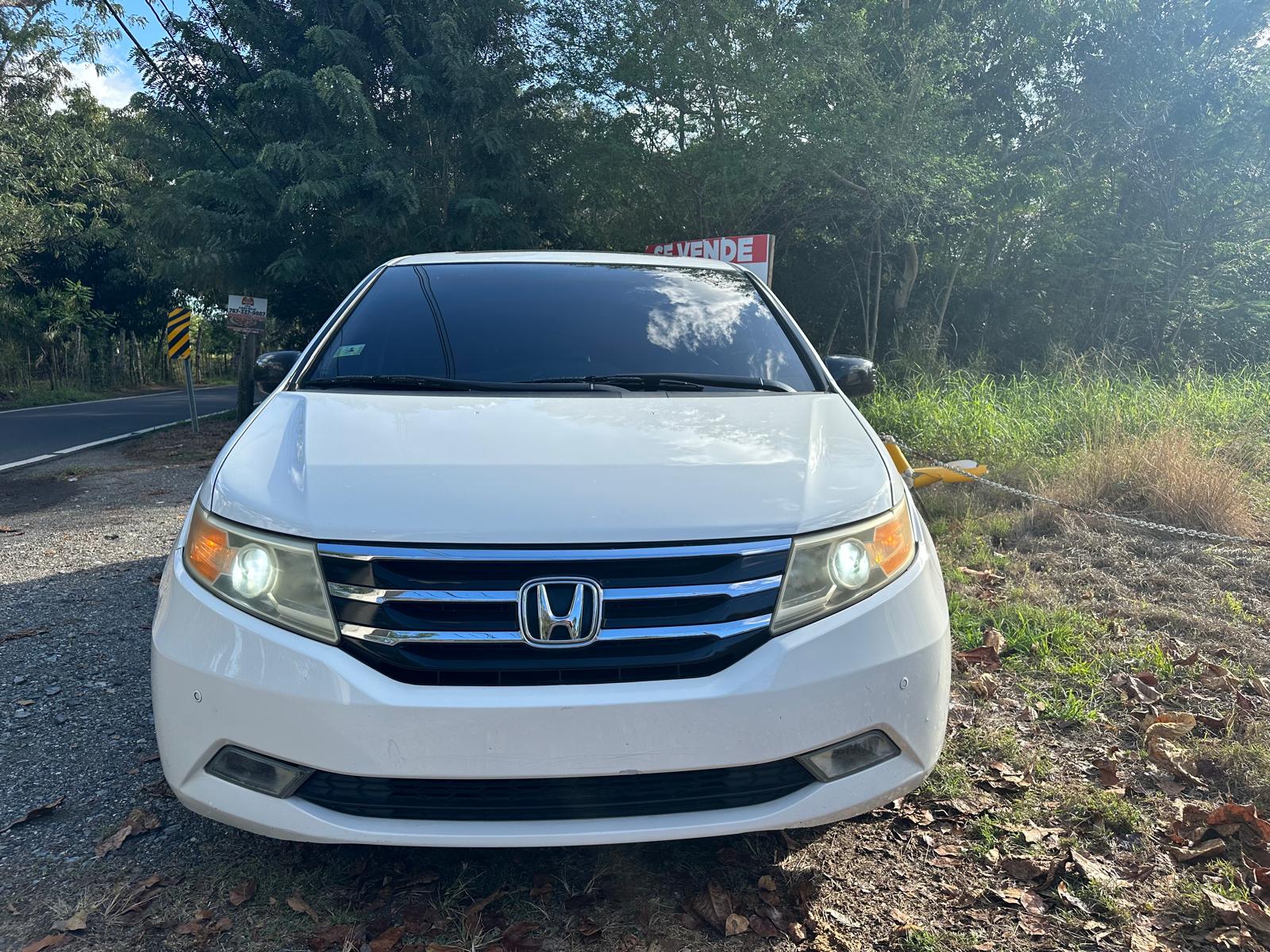 Used 2011 Honda Odyssey Touring image 11