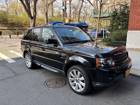 Used 2013 Land Rover Range Rover Sport HSE image 5