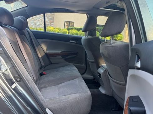 Used 2011 Honda Accord EX image 14