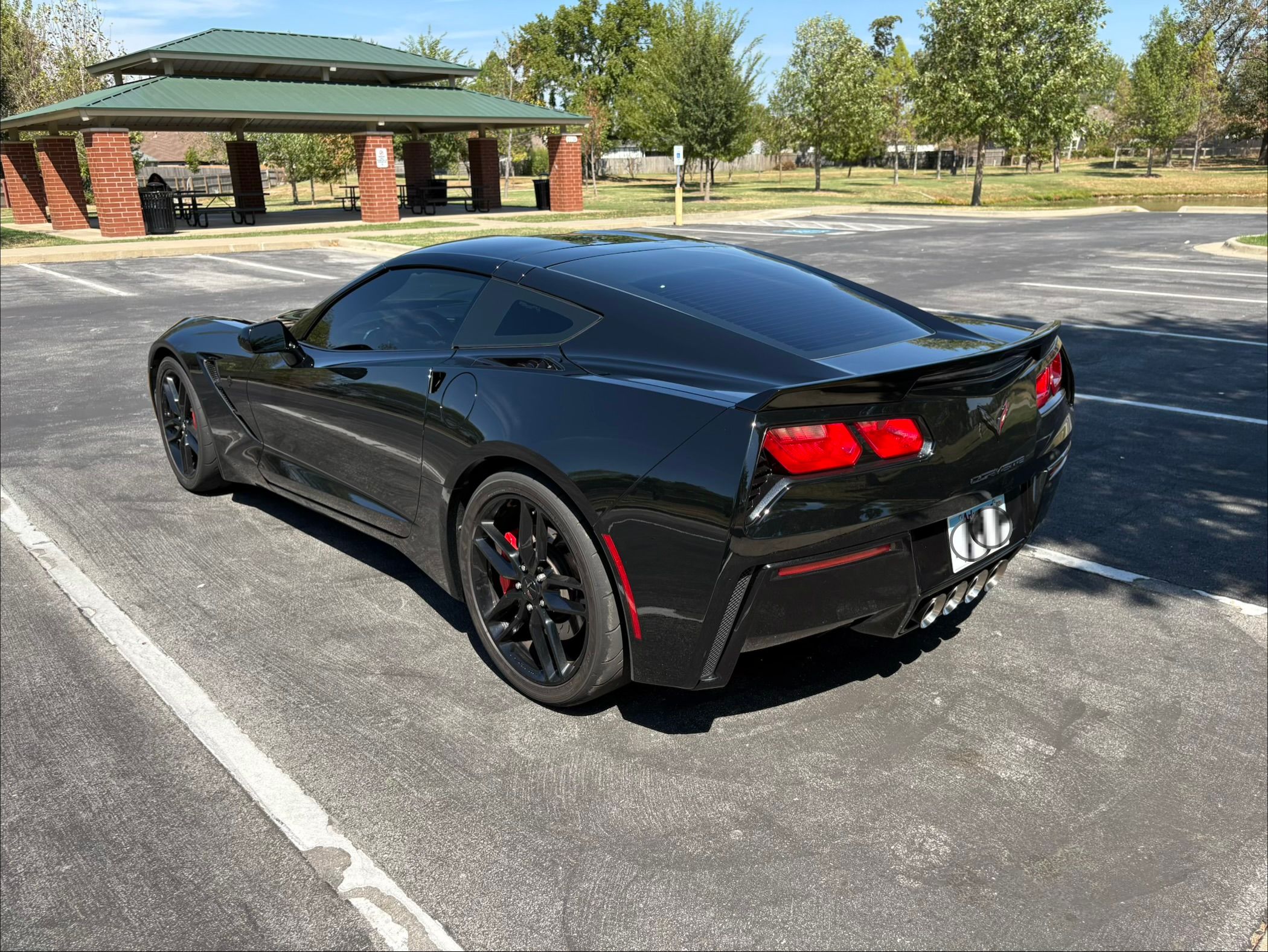 Used 2019 Chevrolet Corvette Stingray Coupe w/ Carbon Flash Badge Package RWD image 10